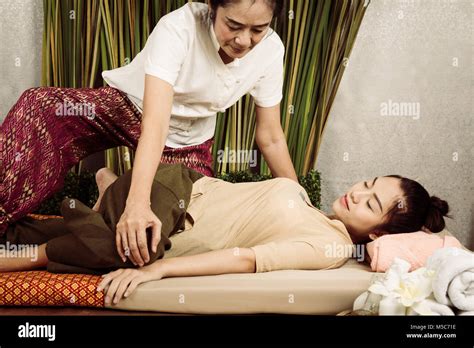 all girl massage